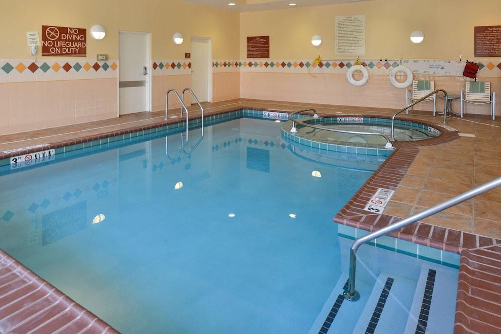 Hilton Garden Inn Terre Haute Extérieur photo
