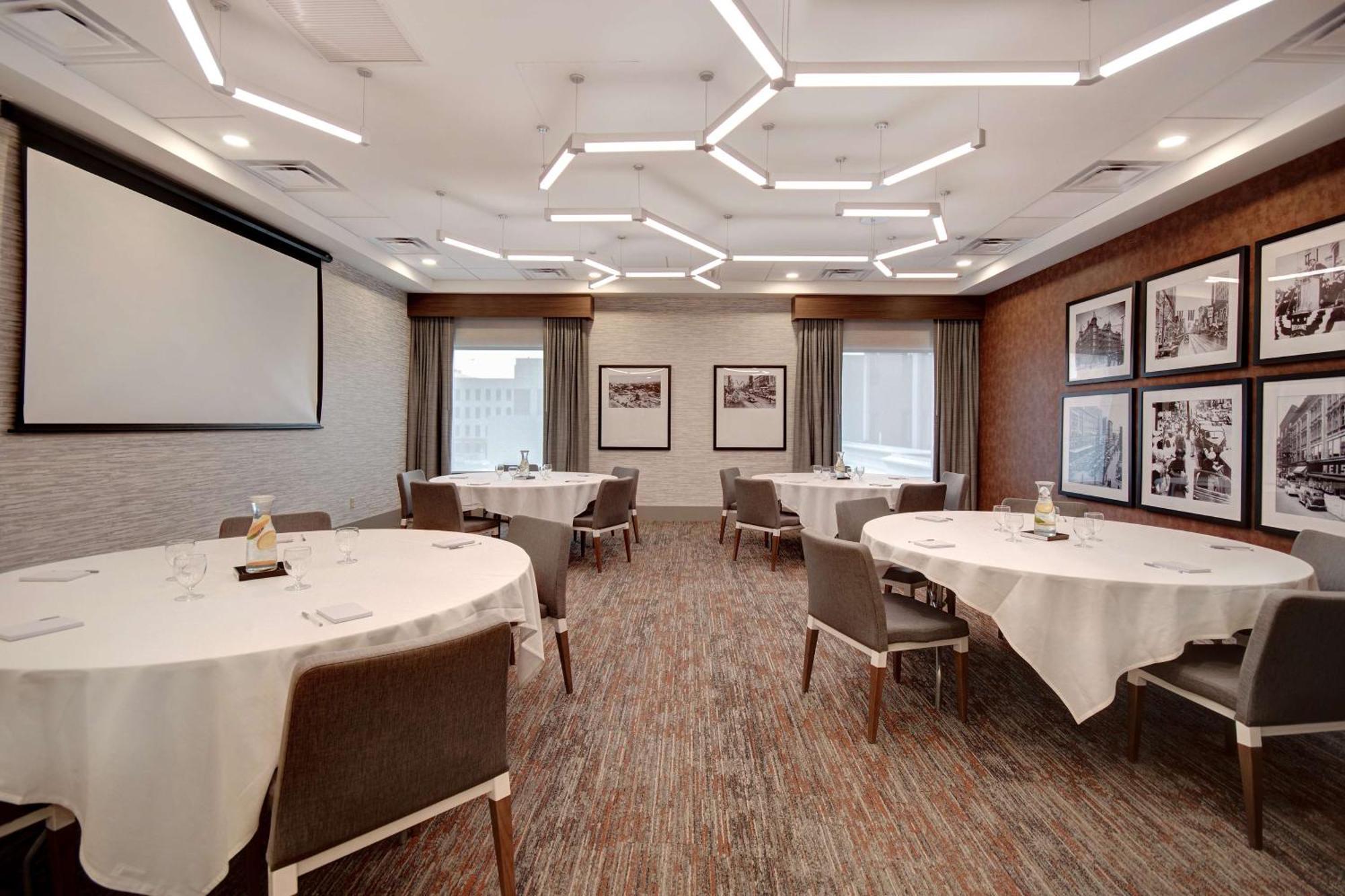 Hilton Garden Inn Terre Haute Extérieur photo