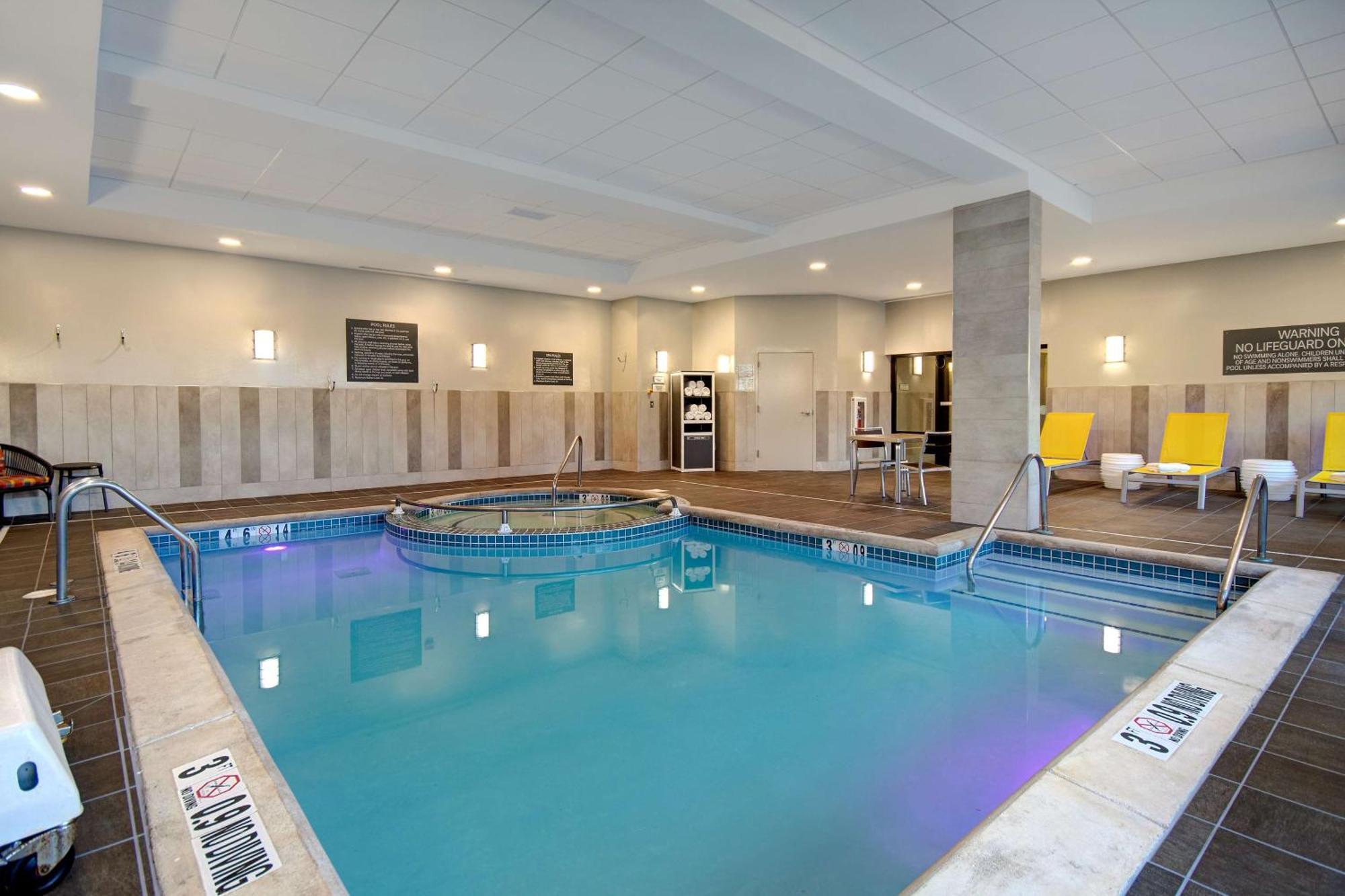 Hilton Garden Inn Terre Haute Extérieur photo